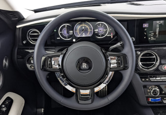 Подержанный автомобиль Rolls-Royce Ghost 2024 года (22 фото)