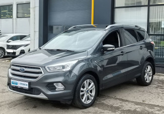 Подержанный автомобиль Ford Kuga 2018 года (1 фото)