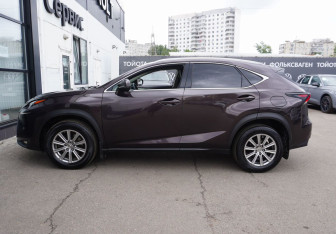 Подержанный автомобиль Lexus NX 2015 года (8 фото)
