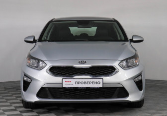 Подержанный автомобиль Kia Ceed Hatchback 2019 года (2 фото)