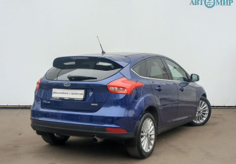 Подержанный автомобиль Ford Focus Hatchback 2015 года (5 фото)
