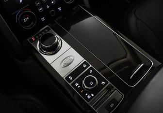 Подержанный автомобиль Land Rover Range Rover 2020 года (16 фото)