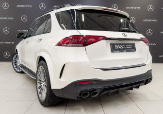 Подержанный автомобиль Mercedes-Benz GLE 2021 года (7 фото)