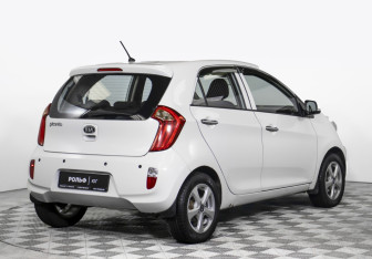 Подержанный автомобиль Kia Picanto 2012 года (5 фото)