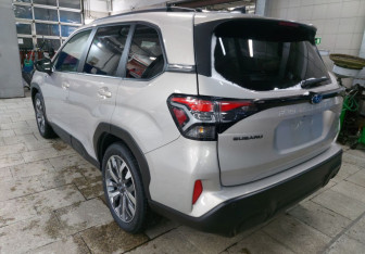 Новый Subaru Forester Suv 2025 (4 фото)