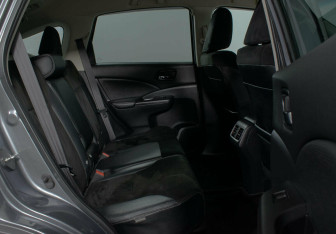 Подержанный автомобиль Honda CR-V 2018 года (11 фото)