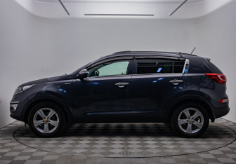 Подержанный автомобиль Kia Sportage 2012 года (8 фото)