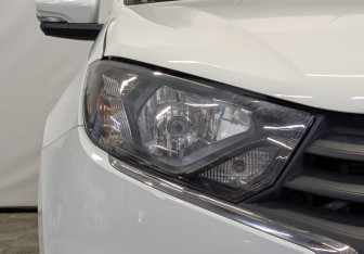Подержанный автомобиль LADA (ВАЗ) Granta Sedan 2023 года (17 фото)