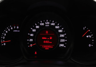 Подержанный автомобиль Kia Ceed Wagon 2018 года (11 фото)