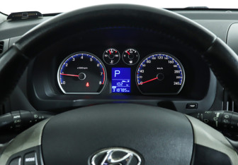 Подержанный автомобиль Hyundai i30 Hatchback 2009 года (11 фото)