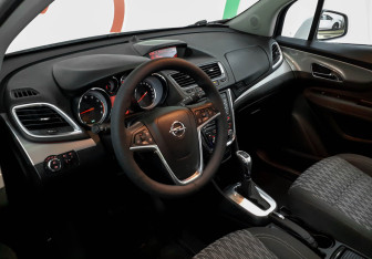 Подержанный автомобиль Opel Mokka 2013 года (7 фото)