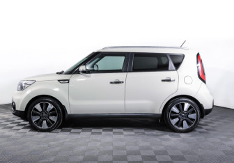 Подержанный автомобиль Kia Soul 2017 года (9 фото)