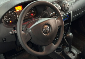 Подержанный автомобиль Nissan Almera Sedan 2016 года (12 фото)
