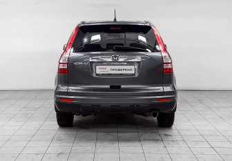 Подержанный автомобиль Honda CR-V 2011 года (5 фото)