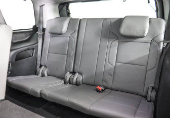 Подержанный автомобиль Chevrolet Tahoe 2017 года (12 фото)