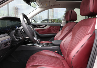 Подержанный автомобиль Hongqi HS5 2024 года (16 фото)