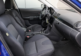 Подержанный автомобиль Mazda 3 Sedan 2008 года (10 фото)