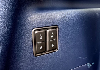 Подержанный автомобиль Tank 500 2023 года (11 фото)