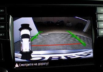 Подержанный автомобиль Skoda Yeti 2015 года (11 фото)