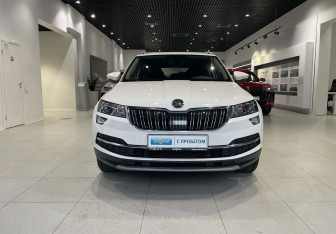 Подержанный автомобиль Skoda Karoq 2020 года (2 фото)