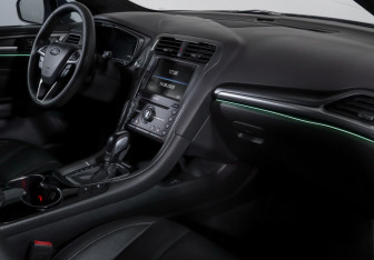 Подержанный автомобиль Ford Mondeo Sedan 2015 года (9 фото)