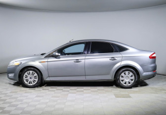 Подержанный автомобиль Ford Mondeo Sedan 2008 года (8 фото)