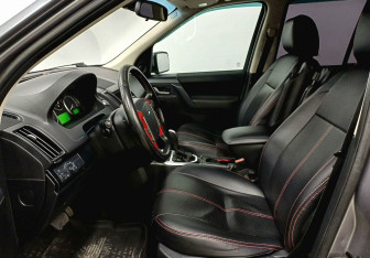 Подержанный автомобиль Land Rover Freelander 2011 года (21 фото)