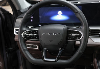 Подержанный автомобиль Chery Tiggo 8 Pro Max 2023 года (17 фото)