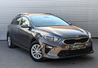 Подержанный автомобиль Kia Ceed Hatchback 2019 года (3 фото)