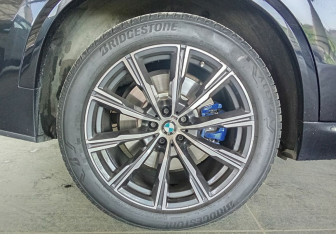 Подержанный автомобиль BMW X5 2020 года (21 фото)