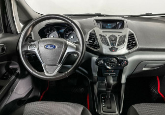Подержанный автомобиль Ford EcoSport 2017 года (6 фото)