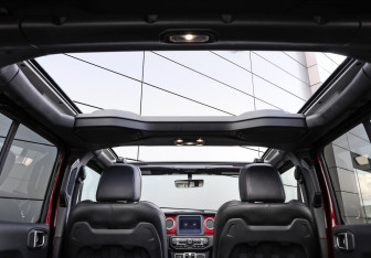 Подержанный автомобиль Jeep Wrangler 2020 года (10 фото)