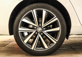 Подержанный автомобиль Skoda Superb Liftback 2024 года (23 фото)