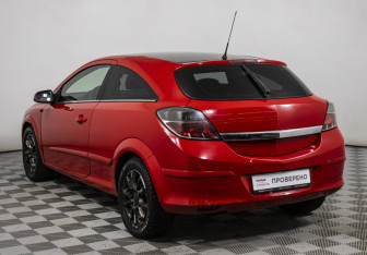 Подержанный автомобиль Opel Astra Hatchback 2008 года (7 фото)