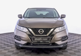 Подержанный автомобиль Nissan Qashqai 2021 года (2 фото)