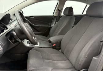 Подержанный автомобиль Volkswagen Passat Sedan 2008 года (10 фото)