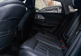 Подержанный автомобиль Chery Arrizo 8 2024 года (8 фото)