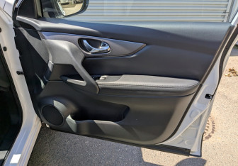 Подержанный автомобиль Nissan Qashqai 2021 года (18 фото)