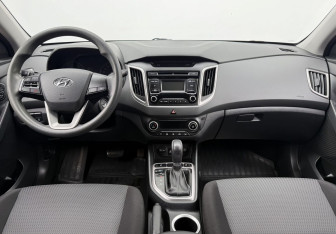Подержанный автомобиль Hyundai Creta 2017 года (12 фото)