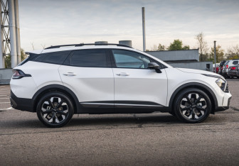 Подержанный автомобиль Kia Sportage 2025 года (4 фото)