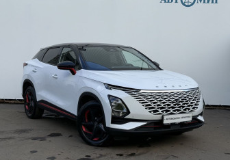 Подержанный автомобиль Omoda C5 2023 года (3 фото)