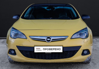 Подержанный автомобиль Opel Astra Hatchback 2013 года (2 фото)