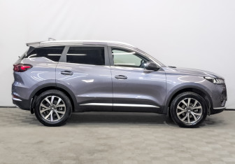 Подержанный автомобиль Chery Tiggo 7 Pro 2022 года (4 фото)