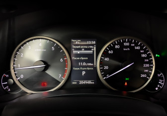 Подержанный автомобиль Lexus NX 2019 года (13 фото)