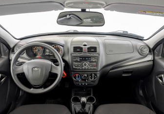 Подержанный автомобиль LADA (ВАЗ) Granta Sedan 2022 года (14 фото)