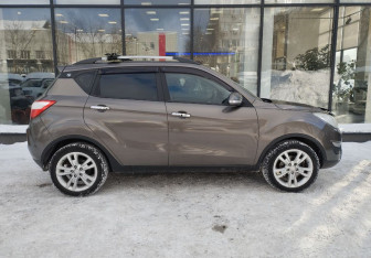 Подержанный автомобиль Changan CS35 2014 года (4 фото)