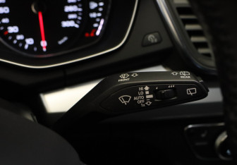 Подержанный автомобиль Audi Q5 2017 года (15 фото)