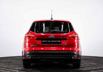 Подержанный автомобиль Ford Focus Wagon 2018 года (4 фото)