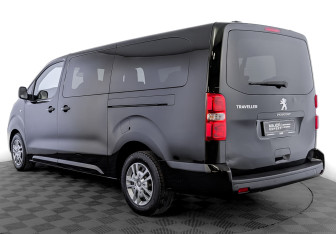 Подержанный автомобиль Peugeot Traveller 2021 года (7 фото)