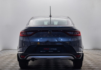 Подержанный автомобиль Renault Arkana 2020 года (4 фото)